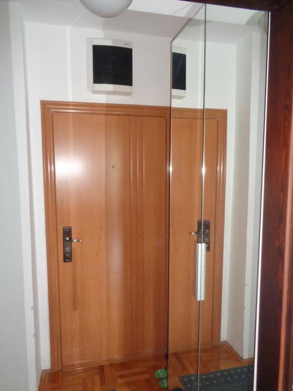 Apartment Aleksija Ni المظهر الخارجي الصورة
