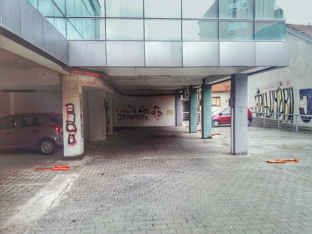 Apartment Aleksija Ni المظهر الخارجي الصورة
