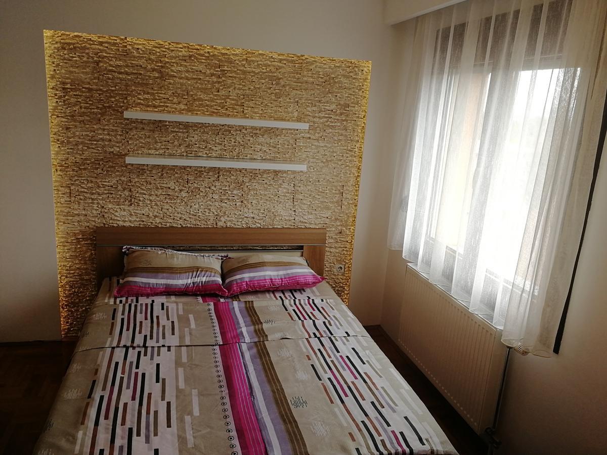 Apartment Aleksija Ni المظهر الخارجي الصورة